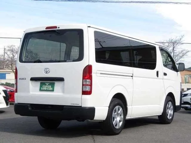 Toyota Hiace Van 2023 — миниатюра 2