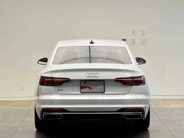 Audi A4 2023 — миниатюра 2