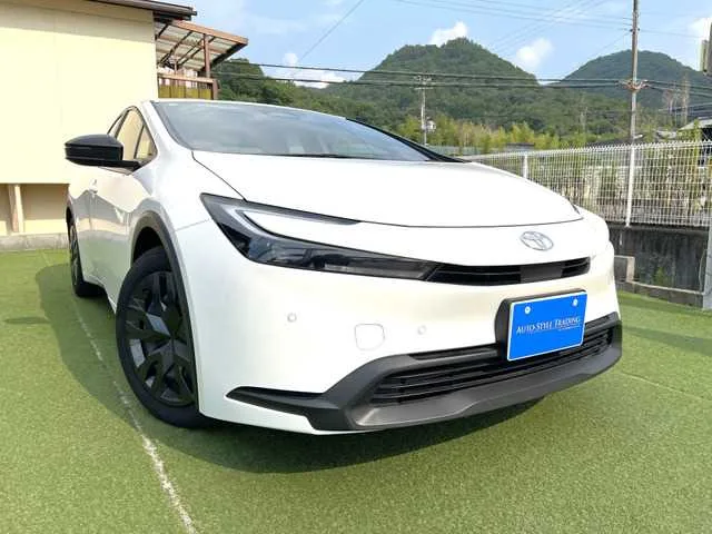 Toyota Prius 2023 — миниатюра 2