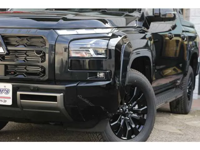 Mitsubishi Triton 2024 — миниатюра 3