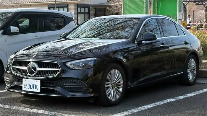 Mercedes-Benz C-Class C220d 2022 — фото 1, купить с доставкой в Москву