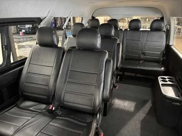 Toyota Hiace Wagon 2023 — миниатюра 2