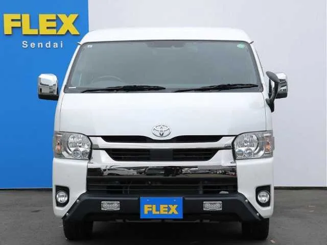 Toyota Hiace Van 2022 — миниатюра 2