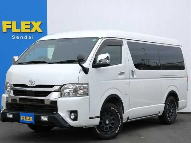 Toyota Hiace Van 2022 — фото 1, купить с доставкой в Москву