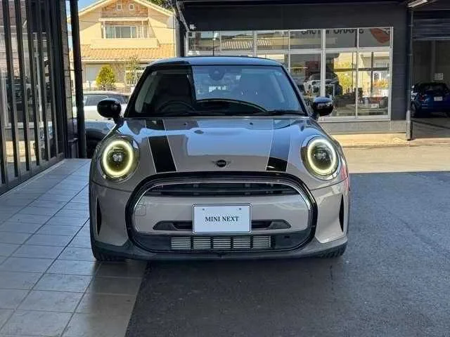 BMW MINI 2022 — миниатюра 2