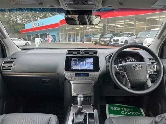 Toyota Land Cruiser Prado 2022 — миниатюра 2