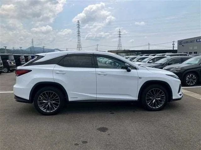 Lexus RX 2022 — миниатюра 3