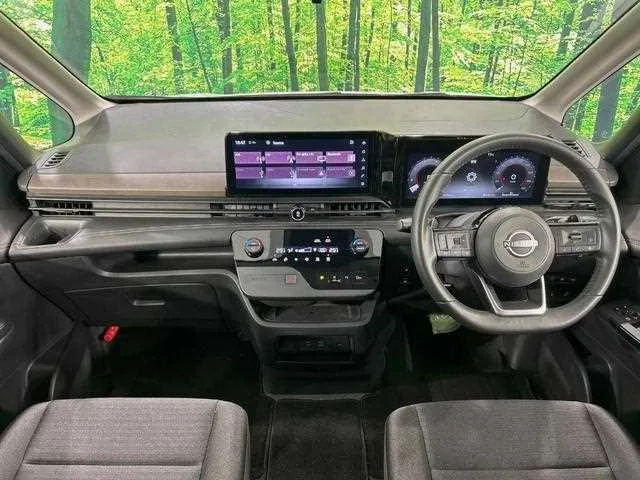 Nissan Serena 2023 — миниатюра 2