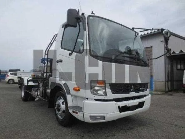 Mitsubishi Fuso Fighter 2023 — миниатюра 2