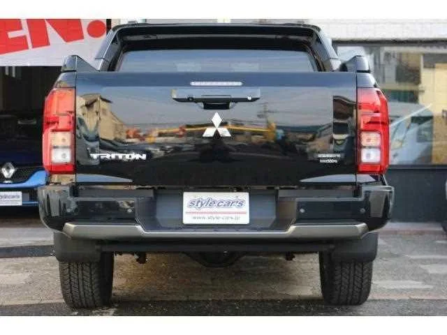 Mitsubishi Triton 2024 — миниатюра 2
