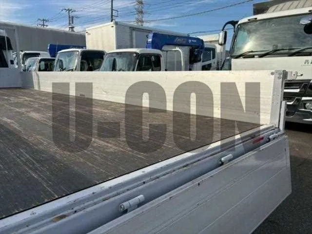 Mitsubishi Fuso Fighter 2024 — миниатюра 4