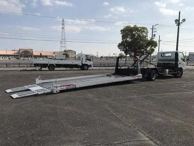 Toyota Dyna Truck 2023 — миниатюра 3