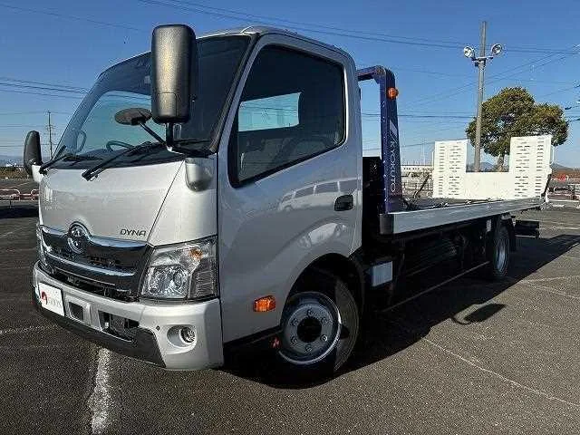 Toyota Dyna Truck 2022 — фото 1, купить с доставкой в Москву
