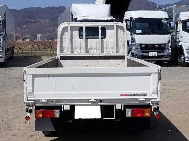 Hino Dutro 2024 — миниатюра 3