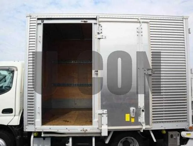 Hino Dutro 2024 — миниатюра 3