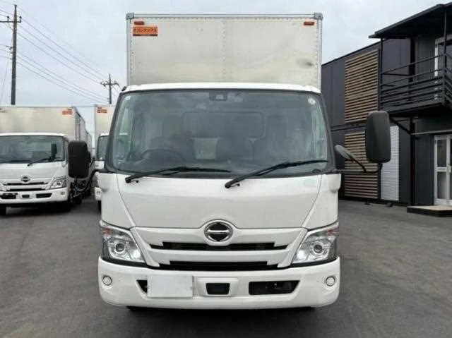 Hino Dutro 2024 — миниатюра 5