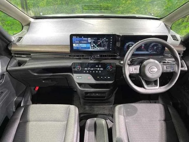 Nissan Serena 2024 — миниатюра 2