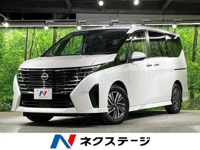 Nissan Serena 2023 — фото 1, купить с доставкой в Москву