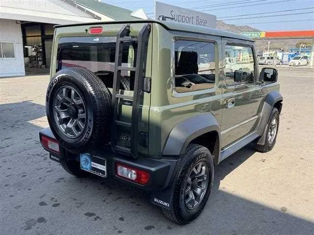 Suzuki Jimny Sierra 2023 — миниатюра 2