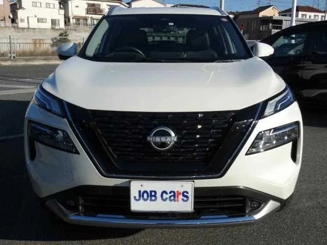 Nissan X-Trail 2023 — фото 1, купить с доставкой в Москву
