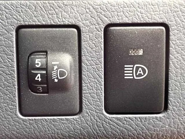 Toyota Landcruiser 70 2024 — миниатюра 3