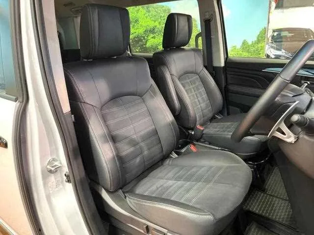 Mitsubishi Delica D:5 2025 — миниатюра 4