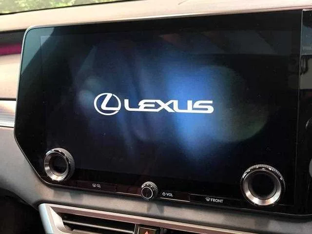 Lexus RX 2023 — миниатюра 4