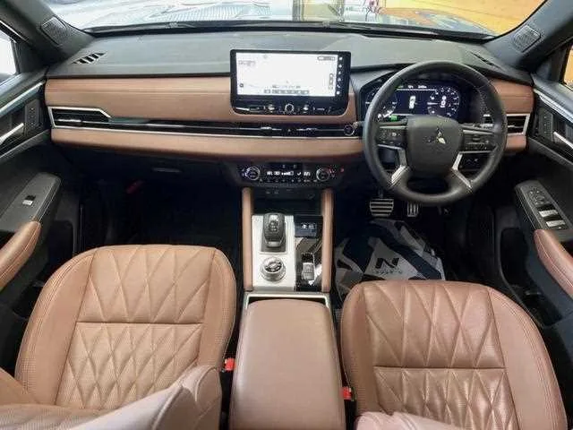 Mitsubishi Outlander 2025 — миниатюра 2