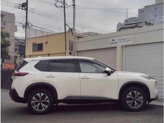 Nissan X-Trail 2022 — миниатюра 3