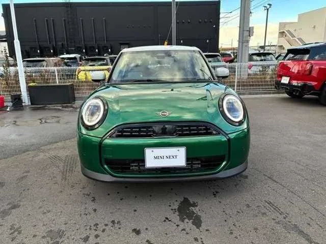 BMW MINI 2025 — миниатюра 2