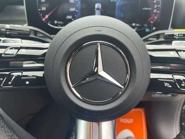 Mercedes-Benz C-Class 2024 — миниатюра 5