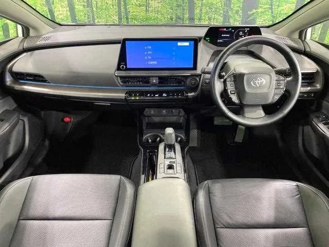 Toyota Prius 2023 — миниатюра 2