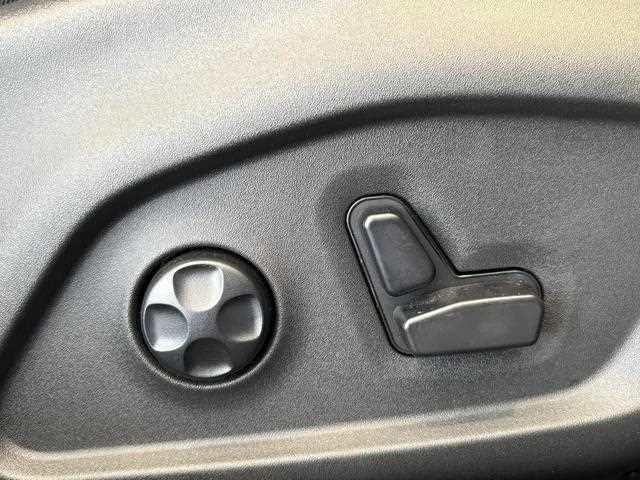 Jeep Commander 2024 — миниатюра 4