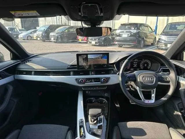 Audi A4 2023 — миниатюра 2