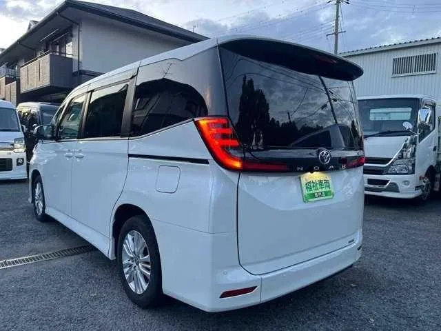 Toyota Noah 2023 — миниатюра 5