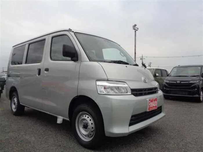 Toyota Toyota Others GL 4WD 2025 — фото 1, купить с доставкой в Москву