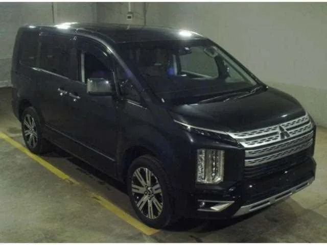 Mitsubishi Delica D5 2023 — миниатюра 3