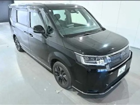 Honda Step WGN 2023 купить в Москве