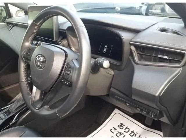 Toyota Corolla Sedan 2023 — миниатюра 3