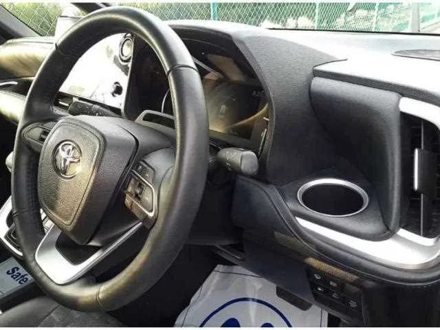 Toyota Voxy 2024 — миниатюра 3