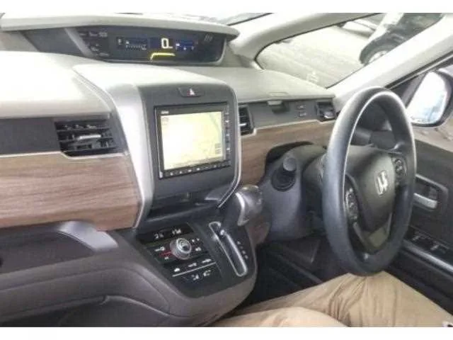 Honda Freed 2022 — миниатюра 3