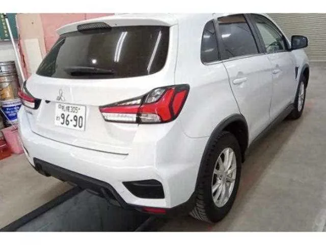 Mitsubishi RVR 2023 — миниатюра 5