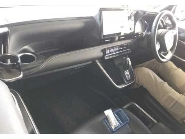 Toyota Noah 2025 — миниатюра 3