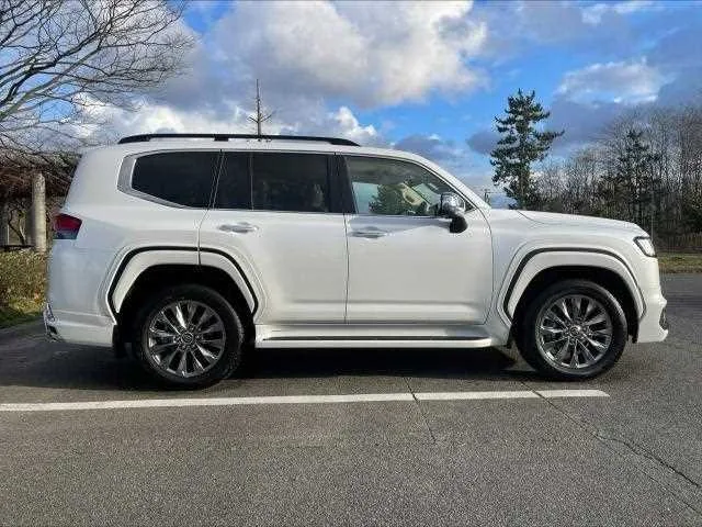 Toyota Land Cruiser 2024 — миниатюра 5