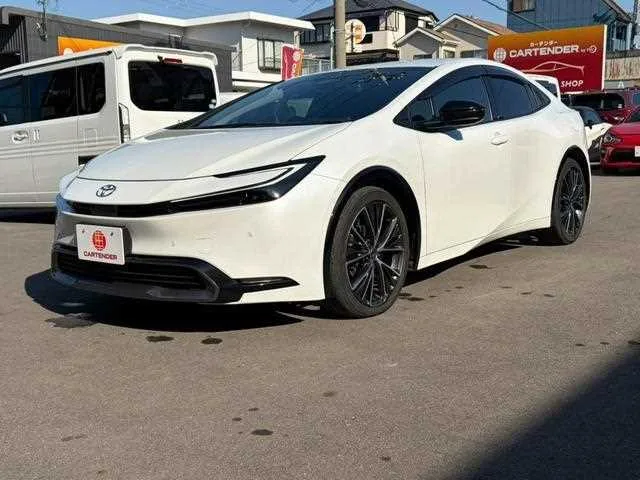 Toyota Prius 2024 — фото 1, купить с доставкой в Москву