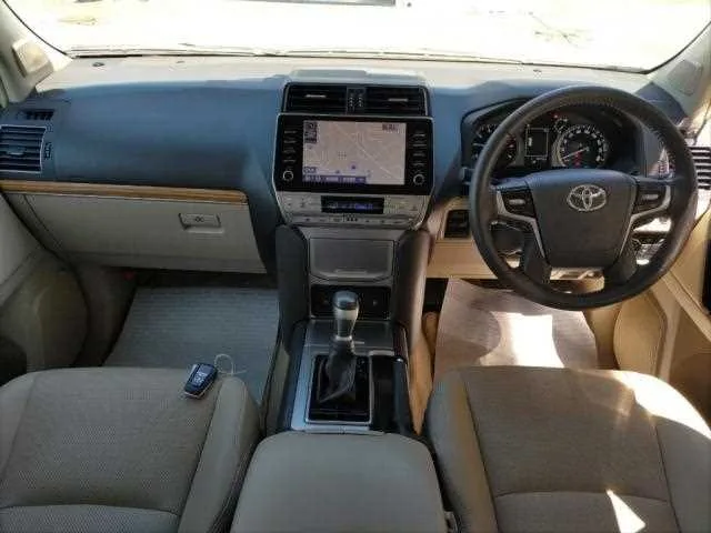 Toyota Land Cruiser Prado 2023 — миниатюра 3