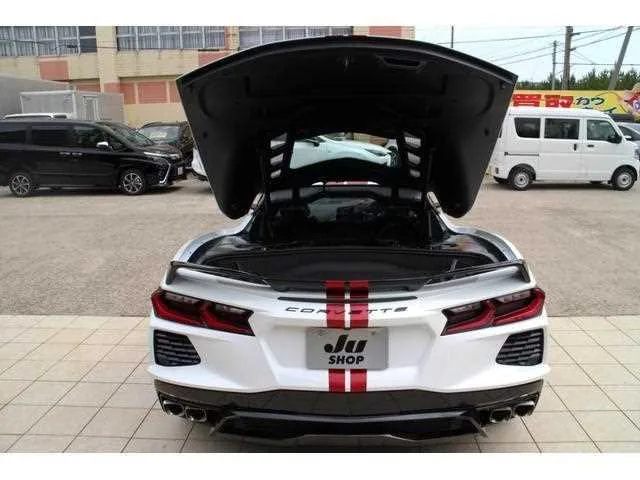 Chevrolet Corvette 2023 — миниатюра 4