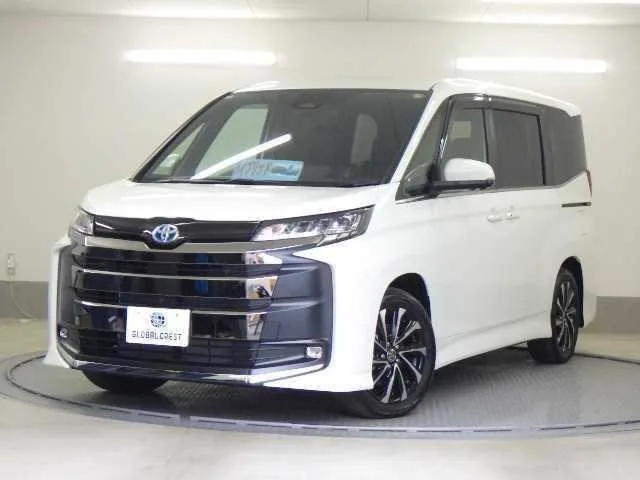 Toyota Noah 2024 — фото 1, купить с доставкой в Москву