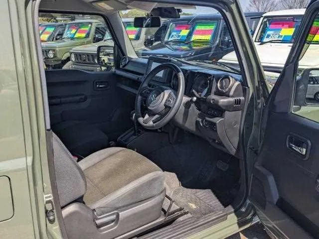 Suzuki Jimny 2023 — миниатюра 4