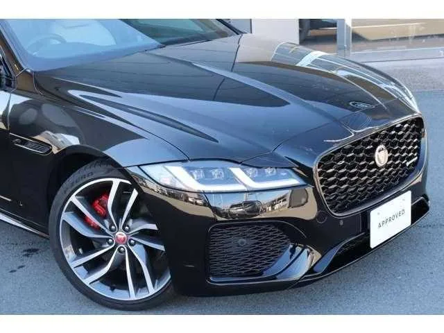 Jaguar XF 2022 — миниатюра 5